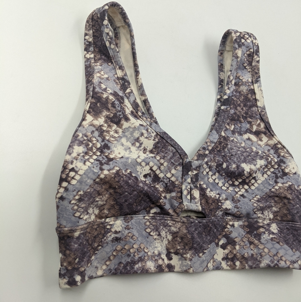 Jessica Simpson Python Print Keyhole High Impact … - image 3